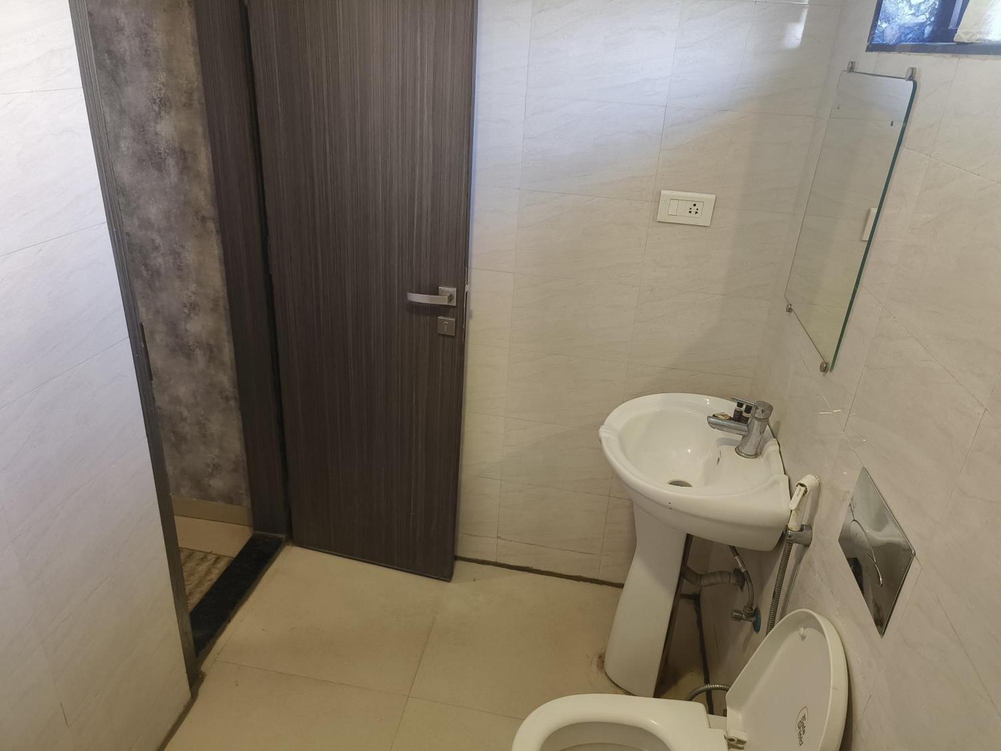 Hotel Royal Retreat Szambalpur Kültér fotó