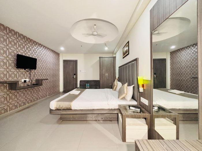 Hotel Royal Retreat Szambalpur Kültér fotó